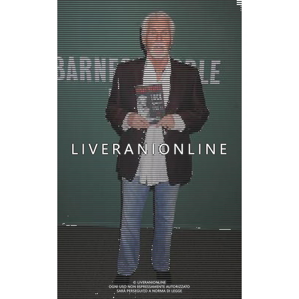 Singer/Songwriter Kenny Rogers promotes his memoir \'Luck Or Something Like It\' at Barnes \' Noble Citigroup Center on October 3, 2012 in New York City. AG ALDO LIVERANI S A S ONLY ITALY