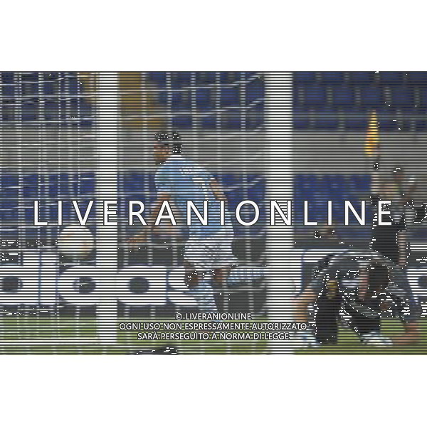 Roma - 04/10/2012 - Stadio Olimpico - Uefa Europa League 2012/2013 - Girone J - Lazio vs Maribor - nella foto: ederson esulta ma il gol Ì¬ in fuorigioco å© Fabrizio Corradetti - Ag. Aldo Liverani sas