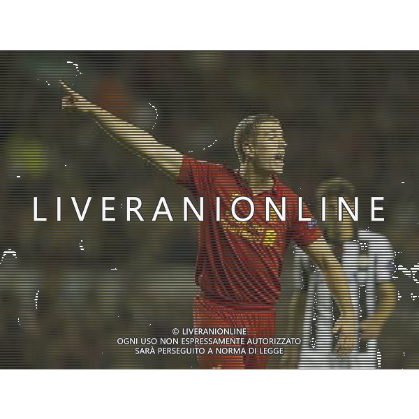 Liverpool\'s Jordan Henderson claims a corner kick to the referee Football - UEFA Europa League Group A - Liverpool v Udinese - Thursday 4th October 2012 - Anfield - Liverpool - å© CameraSport - 43 Linden Ave. Countesthorpe. Leicester. England. LE8 5PG - Tel: +44 (0) 116 277 4147 - admin@camerasport.com - www.camerasport.co AG ALDO LIVERANI S A S ONLY ITALY