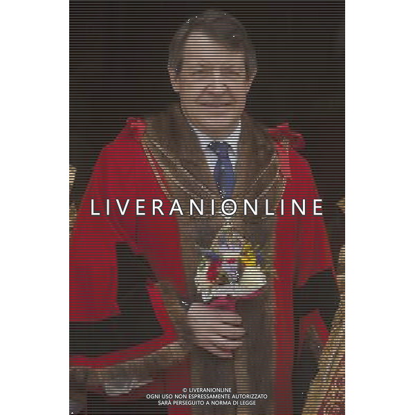 The newly elected Lord Mayor Lord Roger Gifford pose for photographers outside the Great Hall, Guildhall, in London. ©PHOTOSHOT/AGENZIA ALDO LIVERANI SAS - ITALY ONLY - EDITORIAL USE ONLY