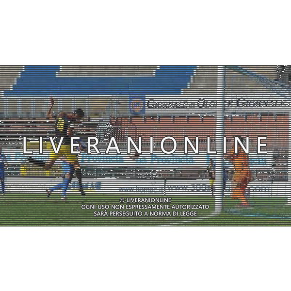 Campionato di Calcio Lega Pro Prima Divisione Girone A 2012/2013 5Â°Giornata Como - 07.10.2012 Como-Lecce Nella Foto:foti gol /Ph.Vitez-Ag. Aldo Liverani