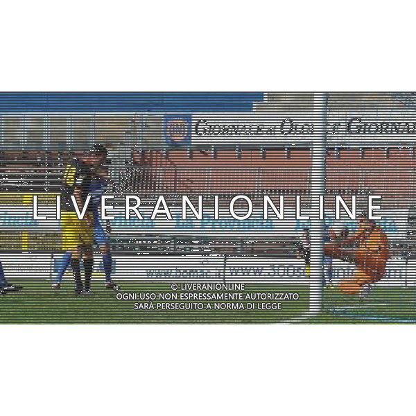 Campionato di Calcio Lega Pro Prima Divisione Girone A 2012/2013 5Â°Giornata Como - 07.10.2012 Como-Lecce Nella Foto:foti gol /Ph.Vitez-Ag. Aldo Liverani