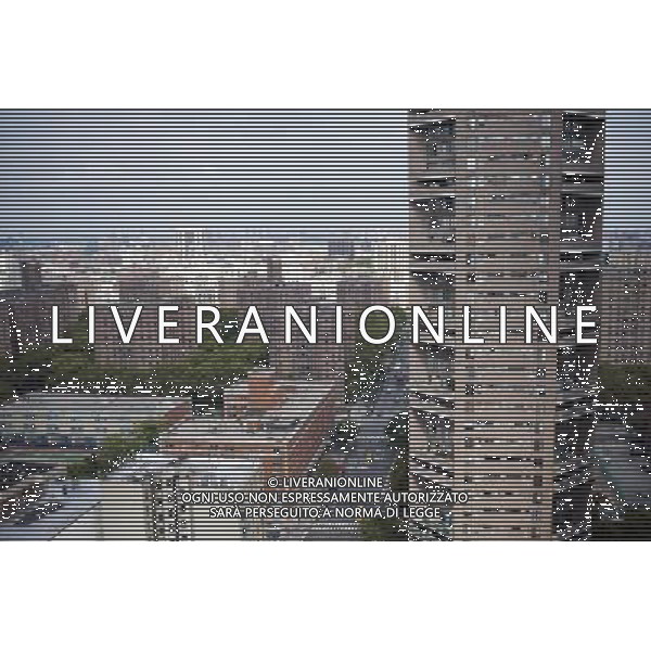 Schomburg Plaza, right, apartment buildings in the Harlem neighborhood in New York seen on Saturday, October 6, 2012. (å Richard B. Levine) ©photoshot/AGENZIA ALDO LIVERANI SAS - ITALY ONLY - EDITORIAL USE ONLY