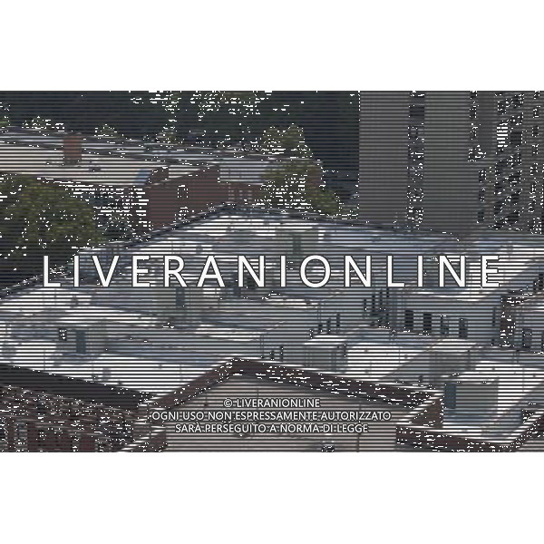 Cool roofs on apartment buildings in the Harlem neighborhood in New York seen on Saturday, October 6, 2012. (å Richard B. Levine) ©photoshot/AGENZIA ALDO LIVERANI SAS - ITALY ONLY - EDITORIAL USE ONLY