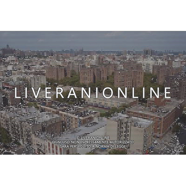 Densely packed apartment buildings in the Harlem neighborhood in New York seen on Saturday, October 6, 2012. (å Richard B. Levine) ©photoshot/AGENZIA ALDO LIVERANI SAS - ITALY ONLY - EDITORIAL USE ONLY