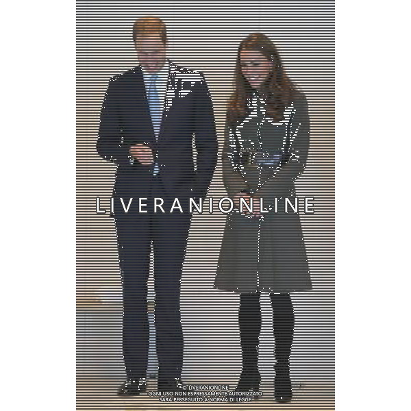 BURTON-UPON-TRENT, ENGLAND - OCTOBER 09: Prince William, Duke of Cambridge and Catherine, Duchess of Cambridge in the hyrotherapy suite during the official launch of The Football Association\'s National Football Centre at St George\'s Park on October 9, 2012 in Burton-upon-Trent, England. ©photoshot/AGENZIA ALDO LIVERANI SAS - ITALY ONLY - REALI INGLESI: Il principe William e la moglie Kate Middleton alla presentazione ufficiale di The Football Association National Football Centre al Parco di San Giorgio a Burton upon Trent, Inghilterra 09/10/2012. 