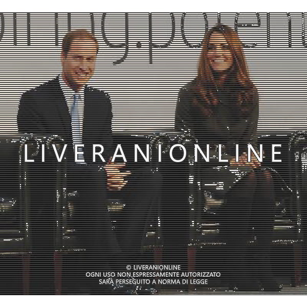 The Duke and Duchess of Cambridge during the official launch of The Football Association\'s National Football Centre at St George\'s Park in Burton-upon-Trent, England. ©photoshot/AGENZIA ALDO LIVERANI SAS - ITALY ONLY - REALI INGLESI: Il principe William e la moglie Kate Middleton alla presentazione ufficiale di The Football Association National Football Centre al Parco di San Giorgio a Burton upon Trent, Inghilterra 09/10/2012. 
