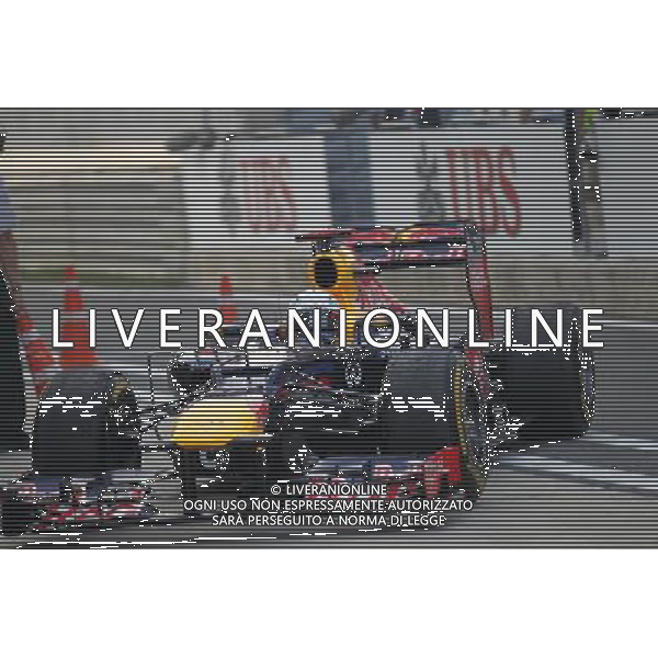 Sebastian Vettel (GER), Red Bull Racing pulls into parc ferme 14.10.2012. Formula 1 World Championship, Rd 16, Korean Grand Prix, Yeongam, Korea, Race Day - www.xpbimages.com, EMail: requests@xpbimages.com - copy of publication required for printed pictures. Every used picture is fee-liable. © Copyright: Batchelor / XPB Images AG ALD LIVERANI S A S ONLY ITALY