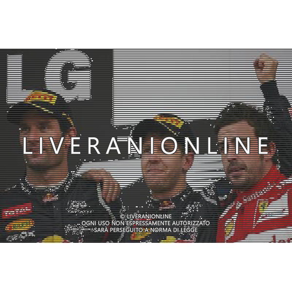 Mark Webber (AUS), Red Bull Racing, Sebastian Vettel (GER), Red Bull Racing and Fernando Alonso (ESP), Scuderia Ferrari 14.10.2012. Formula 1 World Championship, Rd 16, Korean Grand Prix, Yeongam, Korea, Race Day - www.xpbimages.com, EMail: requests@xpbimages.com - copy of publication required for printed pictures. Every used picture is fee-liable. © Copyright: Charniaux / XPB Images AG ALD LIVERANI S A S ONLY ITALY