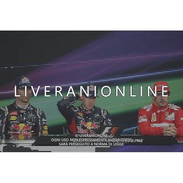 Mark Webber (AUS), Red Bull Racing, Sebastian Vettel (GER), Red Bull Racing and Fernando Alonso (ESP), Scuderia Ferrari 14.10.2012. Formula 1 World Championship, Rd 16, Korean Grand Prix, Yeongam, Korea, Race Day - www.xpbimages.com, EMail: requests@xpbimages.com - copy of publication required for printed pictures. Every used picture is fee-liable. © Copyright: Charniaux / XPB Images AG ALD LIVERANI S A S ONLY ITALY