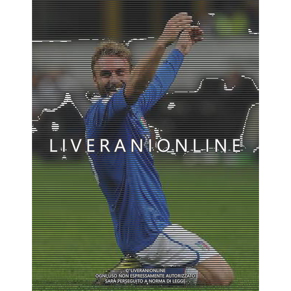 Qualificazioni ai Campionati Mondiali di Calcio Brasile FIFA 2014 Gruppo B Milano- 16.10.2012 Italia-Danimarca Nella Foto:de rossi esulta /Ph.Vitez-Ag. Aldo Liverani