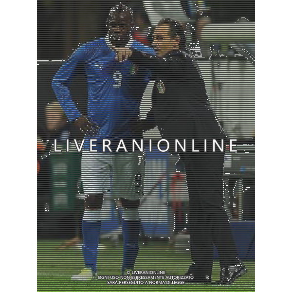 Qualificazioni ai Campionati Mondiali di Calcio Brasile FIFA 2014 Gruppo B Milano- 16.10.2012 Italia-Danimarca Nella Foto:balotelli-prandelli /Ph.Vitez-Ag. Aldo Liverani