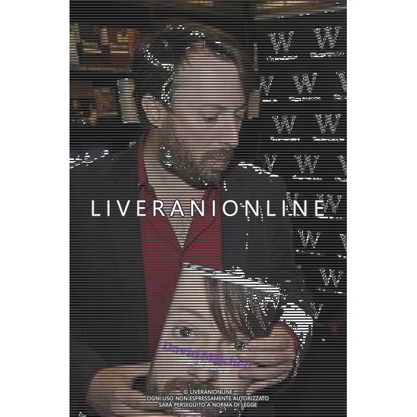 David Mitchell at waterstones oxford signs copies of his autobiography David Mitchell: Back Story 16/10/12 - /AGENZIA ALDO LIVERANI SAS/ITALY ONLY - EDITORIAL USE ONLY
