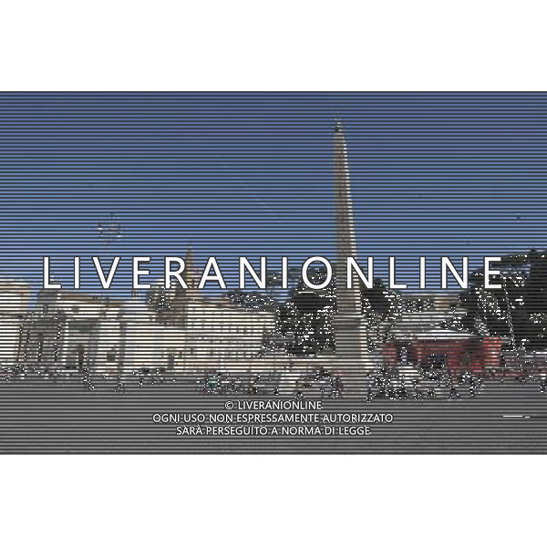 La \'Coppa dalle grandi orecchie\' a piazza del Popolo ospita la nona e ultima tappa della \'Champions League Trophy Tour 2012\' - Roma, 19 ottobre 2012 ©Corradetti/AGENZIA ALDO LIVERANI SAS 