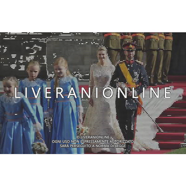 (121020) -- LUXEMBOURG, Oct. 20, 2012 () -- Luxembourg\'s Hereditary Grand Duke Guillaume and his wife Princess Stephanie, Hereditary Grand Duchess of Luxembourg, walk out from the Notre-Dame Cathedral after their religious wedding service in Luxembourg, Oct. 20, 2012. (/Ye Pingfan) ©photoshot/Agenzia Aldo Liverani Sas - ITALY ONLY - Matrimonio religioso tra il Granduca erede al trono di Lussemburgo Guillaume e la contessa Belga Stephanie de Lannoy nella Cattedrale di Nostra Signora di Lussemburgo 20 ottobre 2012.