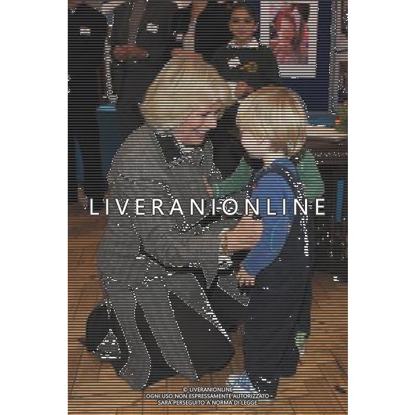 The Duchess of Cornwall is greeted by her grandchildren, twins Gus and Louis Lopez, during a visit to Marlborough Town Hall. ©photoshot/AGENZIA ALDO LIVERANI SAS - ITALY ONLY - REALI INGLESI: Camilla d\'inghilterra, Duchessa di Cornovaglia nel corso di una visita al Municipio di Marlborough