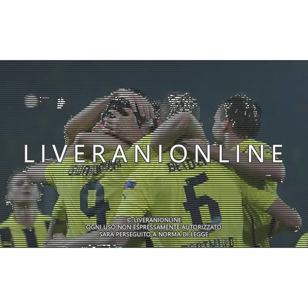 firo FuÃŸball, Fussball, Champions League 24.10.2012 Saison 2012/2013 BVB Borussia Dortmund - Real Madrid Tor Jubel zum 1:0 durch Robert Lewandowski $worldrightsEs gelten unsere AGB, einsehbar auf www.firosportphoto.de copyright by firo sportphoto: Coesfelder Str.207 48249 DÃ¼lmen www.firosportphoto.de mail@firosportphoto.de (V o l k s b a n k B o c h u m - W i t t e n ) BLZ.: 430 601 29 Kt. Nr.: 341 117 100 Tel:Â  02594 - 9916004 Fax:Â 02594 - 9916005 AG ALDO LIVERANI S A S ONLY ITALY