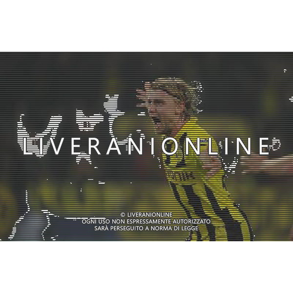 firo : Fu§ball,Fussball : 24.10.2012 CL, Champions League UEFA, Saison 2012/2013 BVB, Borussia Dortmund - Real Madrid 2:1 Marcel SCHMELZER, BVB, Jubel nach Tor zum 2:1 $worldrightsEs gelten unsere AGB, einsehbar auf www.firosportphoto.de, copyright by firo sportphoto: Coesfelder Str. 207 D-48249 DŸlmen www.firosportphoto.de mail@firosportphoto.de (V o l k s b a n k B o c h u m - W i t t e n ) BLZ.: 430 601 29 Kt. Nr.: 341 117 100 Tel:Ê +49-2594-9916004 Fax:Ê+49-2594-9916005 AG ALDO LIVERANI S A S ONLY ITALY