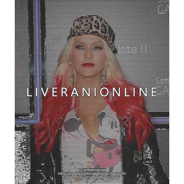 25 October 2012 - Beverly Hills, California - Christina Aguilera. Samsung Mobile Launch Party For The New Samsung Galaxy Note II Held At Private Residence. Photo Credit: Kevan Brooks/AdMedia /AGENZIA ALDO LIVERANI SAS/ITALY ONLY - EDITORIAL USE ONLY