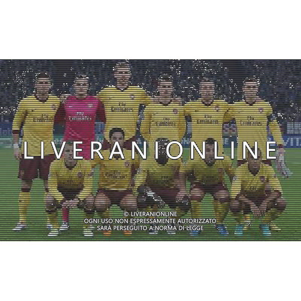 firo FuÃŸball,Fussball, 06.11.2012 Champions League, CHL Gruppe B, Saison 2012/2013 FC Schalke 04 - Arsenal London (2:2) Arsenal, Mannschaftsfoto $worldrightsEs gelten unsere AGB, einsehbar auf www.firosportphoto.de copyright by firo sportphoto: Coesfelder Str. 207 D- 48249 DÃ¼lmen www.firosportphoto.de mail@firosportphoto.de (V o l k s b a n k B o c h u m - W i t t e n ) BLZ.: 430 601 29 Kt. Nr.: 341 117 100 Tel: +49-2594 - 9916004 Fax: +49-2594 - 9916005 AG ALDO LIVERANI S A S ONLY ITALY