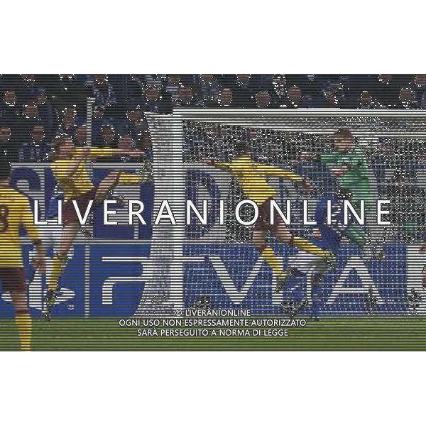 firo FuÃŸball,Fussball, 06.11.2012 Champions League, CHL Gruppe B, Saison 2012/2013 FC Schalke 04 - Arsenal London (2:2) Schalke, Lars Unnerstall in Aktion $worldrightsEs gelten unsere AGB, einsehbar auf www.firosportphoto.de copyright by firo sportphoto: Coesfelder Str. 207 D- 48249 DÃ¼lmen www.firosportphoto.de mail@firosportphoto.de (V o l k s b a n k B o c h u m - W i t t e n ) BLZ.: 430 601 29 Kt. Nr.: 341 117 100 Tel: +49-2594 - 9916004 Fax: +49-2594 - 9916005 AG ALDO LIVERANI S A S ONLY ITALY