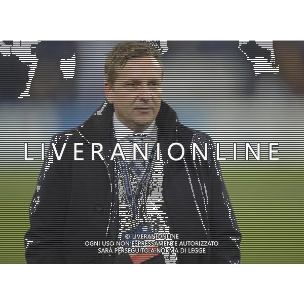 firo FuÃŸball,Fussball, 06.11.2012 UEFA Champions League, Saison 2012/2013 FC Schalke 04 - FC Arsenal London 2:2 Schalke, Sportvorstand Horst Heldt, halbe Figur, Mimik, Gestik $worldrightsEs gelten unsere AGB, einsehbar auf www.firosportphoto.de copyright by firo sportphoto: Coesfelder Str. 207 D- 48249 DÃ¼lmen www.firosportphoto.de mail@firosportphoto.de (V o l k s b a n k B o c h u m - W i t t e n ) BLZ.: 430 601 29 Kt. Nr.: 341 117 100 Tel: +49-2594 - 9916004 Fax: +49-2594 - 9916005 AG ALDO LIVERANI S A S ONLY ITALY