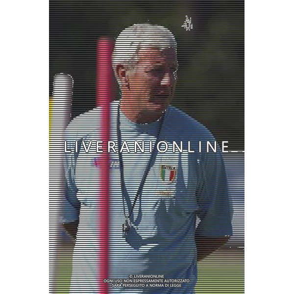 RADUNO ALLENAMENTO DELLA NAZIONALE ITALIANA A COVERCIANO 16/08/2004 NELLA FOTO MARCELLO LIPPI FOTO GIANNI NUCCI/AG ALDO LIVERANI