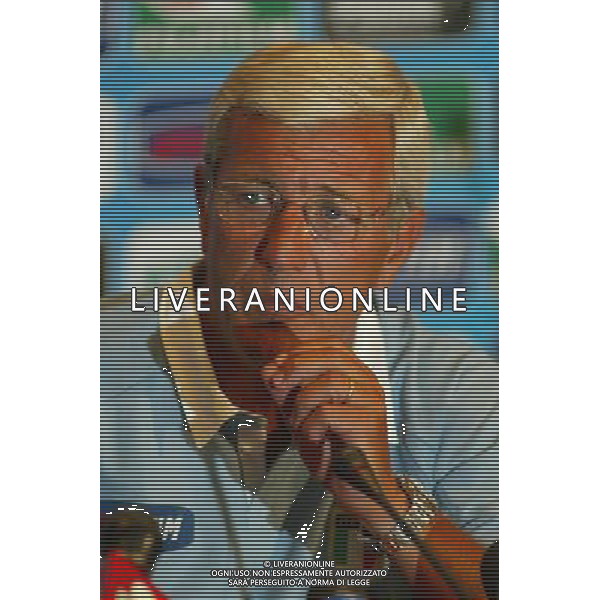 RADUNO ALLENAMENTO DELLA NAZIONALE ITALIANA A COVERCIANO 16/08/2004 NELLA FOTO MARCELLO LIPPI IN CONFERENZA STAMPA FOTO GIANNI NUCCI/AG ALDO LIVERANI