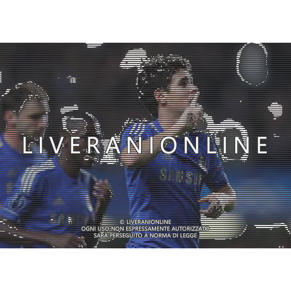 Chelsea\'s Oscar celebrates scoring his sides second goal 2-1 Football - UEFA Champions League Group E - Chelseav Shakhtar Donetsk - Wednesday 7th November 2012 - Stamford Bridge - London © CameraSport - 43 Linden Ave. Countesthorpe. Leicester. England. LE8 5PG - Tel: +44 (0) 116 277 4147 - admin@camerasport.com - www.camerasport.com AG ALDO LIVERANI S A S ONLY ITALY