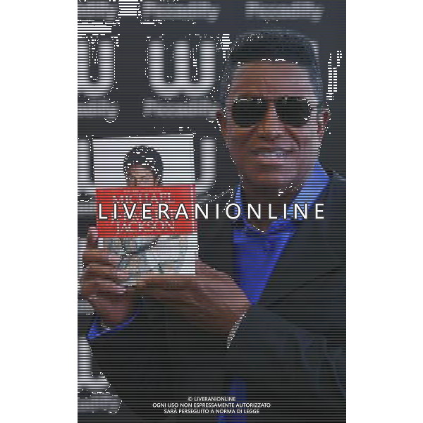 Jermaine Jackson launches his book, You Are Not Alone - Michael Jackson Through A Brother\'s Eyes at Waterstones, Piccadilly in central London. Photo date: Tuesday September 13, 2011. Photo credit: Johnny Green /AGENZIA ALDO LIVERANI SAS/ITALY ONLY - EDITORIAL USE ONLY
