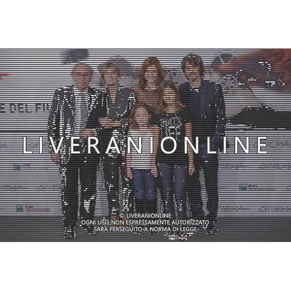 Roma - 10/11/2012 - Auditorium Parco della Musica - Festival Internazionale del Film di Roma - Photocall del film \' La scoperta dell\'alba \' - nella foto: il cast con la regista Susanna Nicchiarelli å© Fabrizio Corradetti - Ag. Aldo Liverani sas