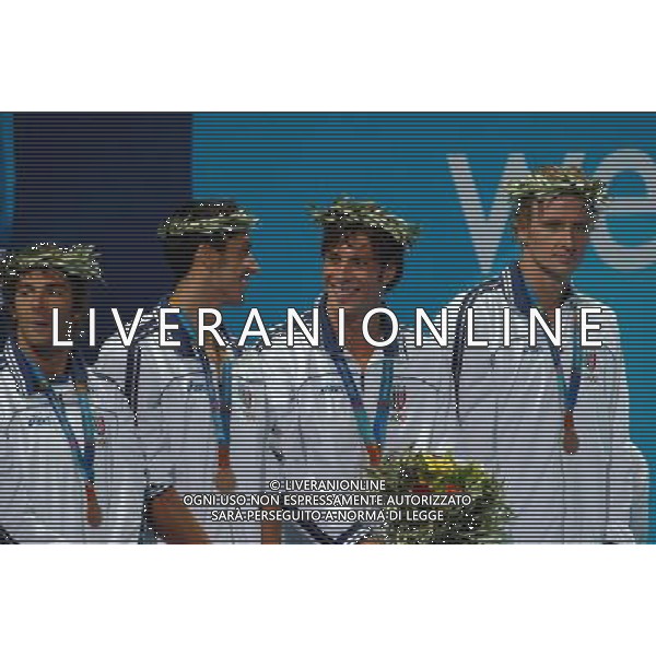 Atene 17-08-2004 Olimpiadi di Atene 2004 Nuoto 4x200m S.L. Staffetta Maschile nella foto Cercato, Magnini, Brembilla e Rosolino sul podio medaglia bronzo ph marco luzzani/ag aldo liverani