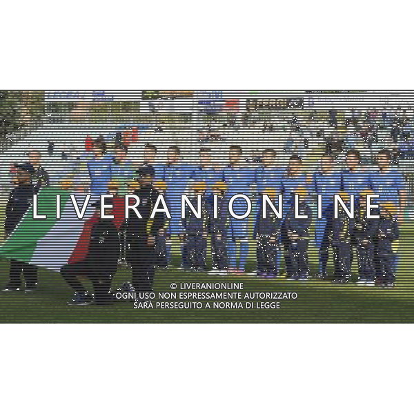 Frosinone - 14/11/2012 - Stadio Comunale Matusa - International Challenge Trophy - Nazionale Under 21 Lega Pro - Italia vs Russia - nella foto: La nazionale durante gli inni nazionali Â© Fabrizio Corradetti - Ag. Aldo Liverani sas