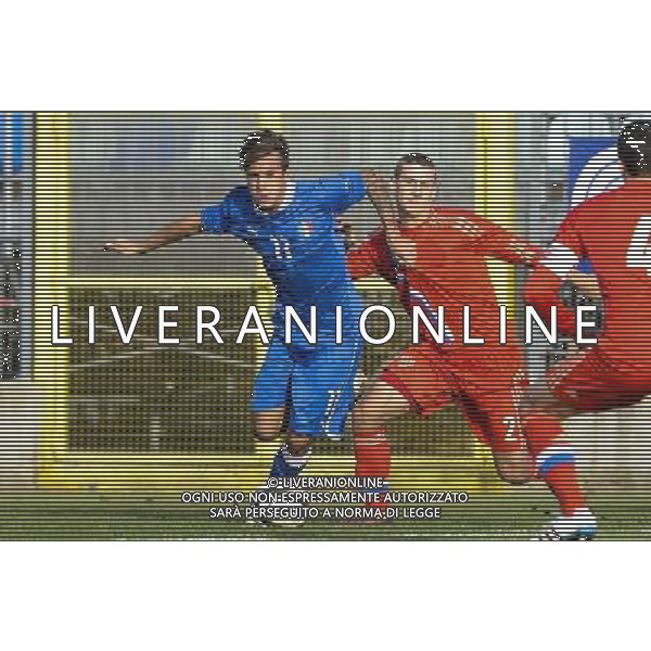 Frosinone - 14/11/2012 - Stadio Comunale Matusa - International Challenge Trophy - Nazionale Under 21 Lega Pro - Italia vs Russia - nella foto: Leonardo Gatto e Dimitry Zhivogl Â© Fabrizio Corradetti - Ag. Aldo Liverani sas
