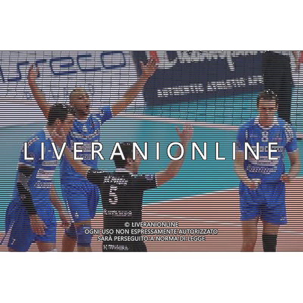 14.11.2012 RZESZOW SIATKOWKA LIGA MISTRZOW MEN CEV VOLLEYBALL CHAMPIONS LEAGUE 2013 MATCH ASSECO RESOVIA RZESZOW - BRE BANCA LANNUTTI CUNEO N/Z RADOSC EARVIN NGAPETH DANIELE DE PANDIS WOUT WIJSMANS EMANUEL KOHUT FOT MACIEJ GOCLON / FOTONEWS/NEWSPIX.PL --- Newspix.pl AG ALDO LIVERANI S A S ONLY ITALY *** Local Caption *** www.newspix.pl mail us: info@newspix.pl call us: 0048 022 23 22 222 --- Polish Picture Agency by Ringier Axel Springer Poland
