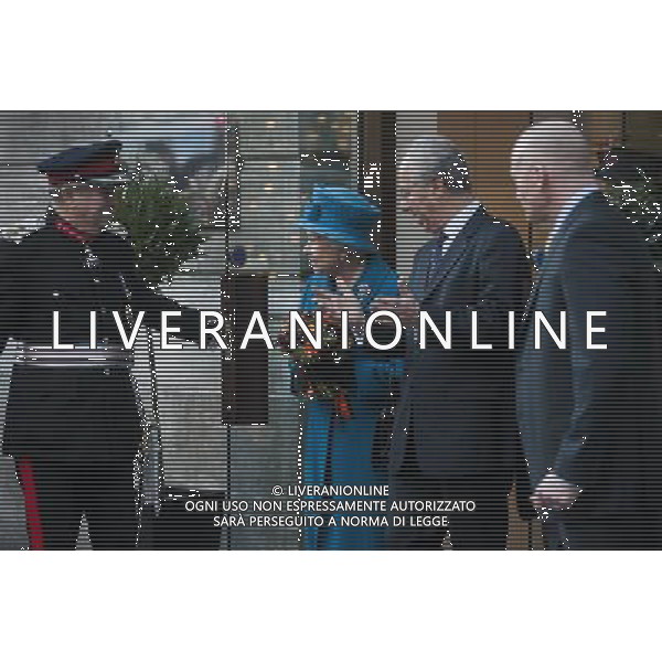 Her Majesty The Queen leaves the Royal Commonwealth Society in central London. She was met by Peter Kellner, Chairman of the Society ©photohsot/AGENZIA ALDO LIVERANI SAS - ITALY ONLY - REALI INGLESI: La regina Elisabetta II d\'inghilterra al Royal Commonwealth Society nel centro di Londra.