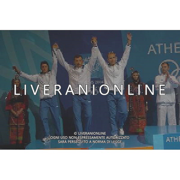 OLIMPIADI DI ATENE 19/08/2004 FINALE SCIABOLA A SQUADRE NELLA FOTO LUIGI TARANTINO, GIAMPIERO PASTORE E ALDO MONTANO MEDAGLIA D\'ARGENTO FOTO MARCO LUZZANI/AG ALDO LIVERANI