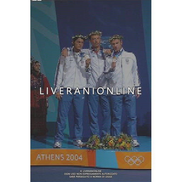 OLIMPIADI DI ATENE 19/08/2004 FINALE SCIABOLA A SQUADRE NELLA FOTO LUIGI TARANTINO, GIAMPIERO PASTORE E ALDO MONTANO MEDAGLIA D\'ARGENTO FOTO MARCO LUZZANI/AG ALDO LIVERANI