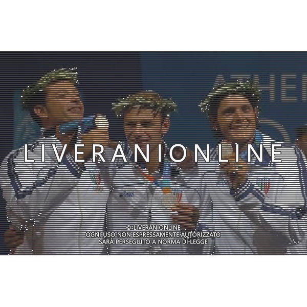 OLIMPIADI DI ATENE 19/08/2004 FINALE SCIABOLA A SQUADRE NELLA FOTO LUIGI TARANTINO, GIAMPIERO PASTORE E ALDO MONTANO MEDAGLIA D\'ARGENTO FOTO MARCO LUZZANI/AG ALDO LIVERANI