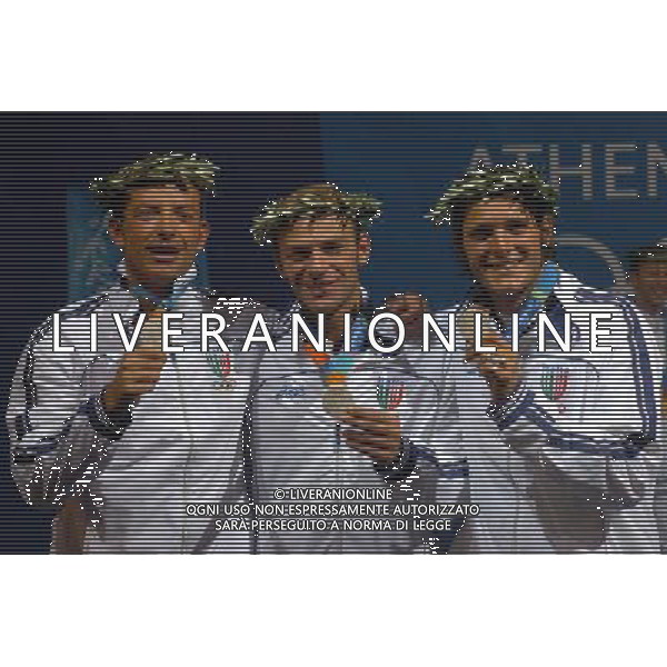 OLIMPIADI DI ATENE 19/08/2004 FINALE SCIABOLA A SQUADRE NELLA FOTO LUIGI TARANTINO, GIAMPIERO PASTORE E ALDO MONTANO MEDAGLIA D\'ARGENTO FOTO MARCO LUZZANI/AG ALDO LIVERANI