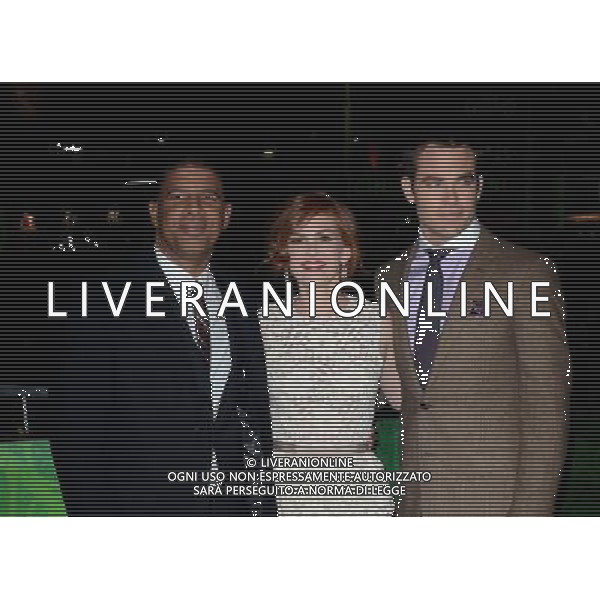 Peter Ramsey, Isla Fisher and Chris Pine arriving at the premiere for \'Rise Of The Guardians\' Empire cinema, Leicester Square, London on 15th November 2012 picture by Marc Larkin/Photoshot. /AGENZIA ALDO LIVERANI SAS/ITALY ONLY - EDITORIAL USE ONLY