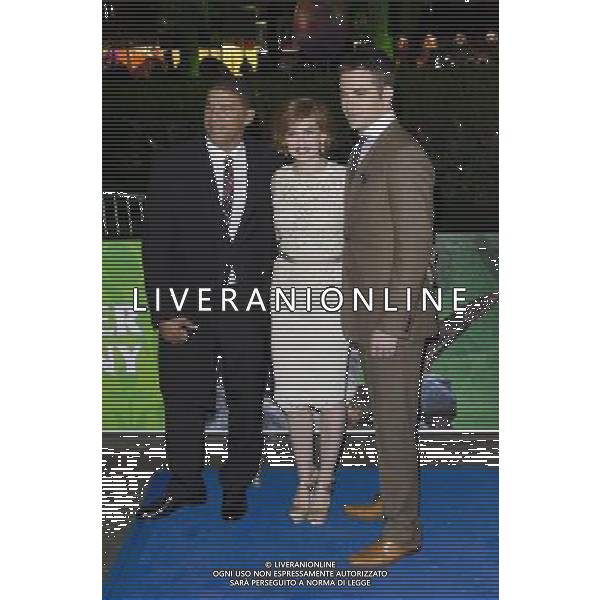 Peter Ramsey (Director), Isla Fisher and Chris Pine attends the of \'Rise of the Guardians\' UK Premiere at the Empire Leicester Square in London. 15th November 2012. /AGENZIA ALDO LIVERANI SAS/ITALY ONLY - EDITORIAL USE ONLY
