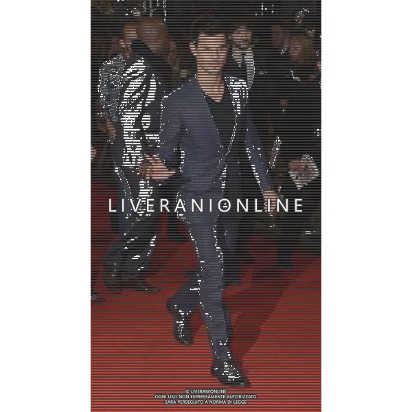 Taylor Lautner arriving at the \'Twilight Breaking Dawn Part 2\' Premiere, Leicester Square, London on 14th November 2012 picture by Marc Larkin/Photoshot. ITALY ONLY - EDITORIAL USE ONLY/AGENZIA ALDO LIVERANI SAS