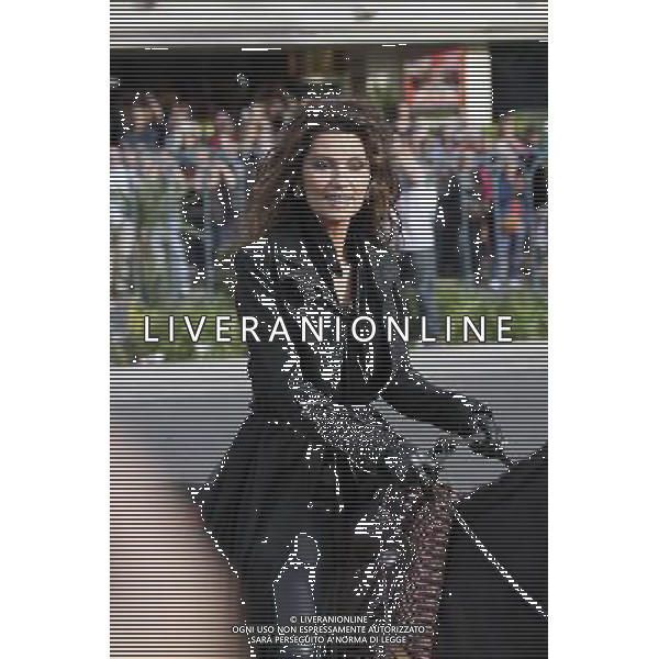 14 November 2012 - Las Vegas, Nevada - Shania Twain. Shania Twain arrives in style to the Colosseum at Caesars Palace to prepare for her new show, \'Shania: Still The One\' . Photo Credit: MJT/AdMedia /AGENZIA ALDO LIVERANI SAS/ITALY ONLY - EDITORIAL USE ONLY
