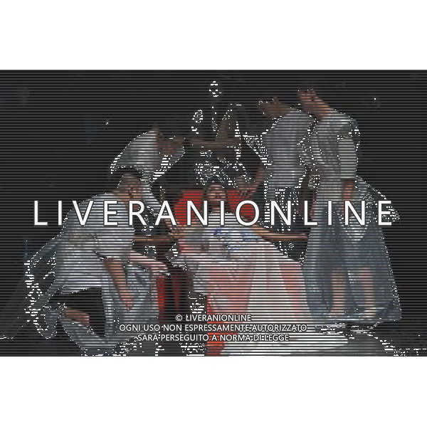 (121116) -- BEIJING, Nov. 16, 2012 () -- Actors and actresses perform in the melodrama \'Du Fu\' in Beijing, capital of China, Nov. 15, 2012. The melodrama commemorated the 1300th birthday anniversary of Du Fu, a famous Chinese poet in Tang Dynasty (618-907). (/Li Yan) (mp) ©photoshot/Agenzia Aldo Liverani Sas - ITALY ONLY - Rappresentazione teatrale del melodramma \'Du Fu\' a Pechino, capitale della Cina, 15 novembre, 2012 nell\'anniversario del 1300 compleanno di Du Fu, un famoso poeta cinese della dinastia Tang (618-907).