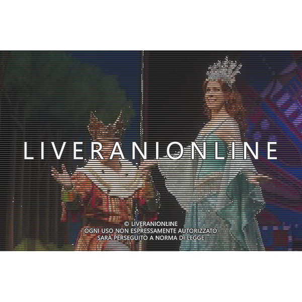 Cast members of Monty Python\'s \'Spamalot\' attend a press-preview at The Playhouse Theatre in London Stephen Tompkinson Anna Jane Casey ©photoshot/Agenzia Aldo Liverani Sas - ITALY ONLY - EDITORIAL USE ONLY