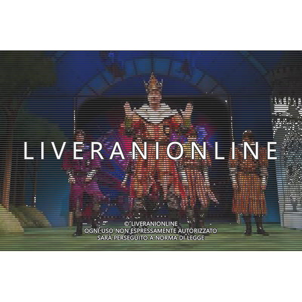 Cast members of Monty Python\'s \'Spamalot\' attend a press-preview at The Playhouse Theatre in London Stephen Tompkinson ©photoshot/Agenzia Aldo Liverani Sas - ITALY ONLY - EDITORIAL USE ONLY