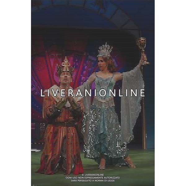 Cast members of Monty Python\'s \'Spamalot\' attend a press-preview at The Playhouse Theatre in London Stephen Tompkinson Anna Jane Casey ©photoshot/Agenzia Aldo Liverani Sas - ITALY ONLY - EDITORIAL USE ONLY