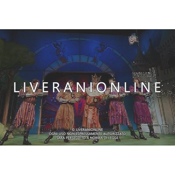 Cast members of Monty Python\'s \'Spamalot\' attend a press-preview at The Playhouse Theatre in London Stephen Tompkinson ©photoshot/Agenzia Aldo Liverani Sas - ITALY ONLY - EDITORIAL USE ONLY