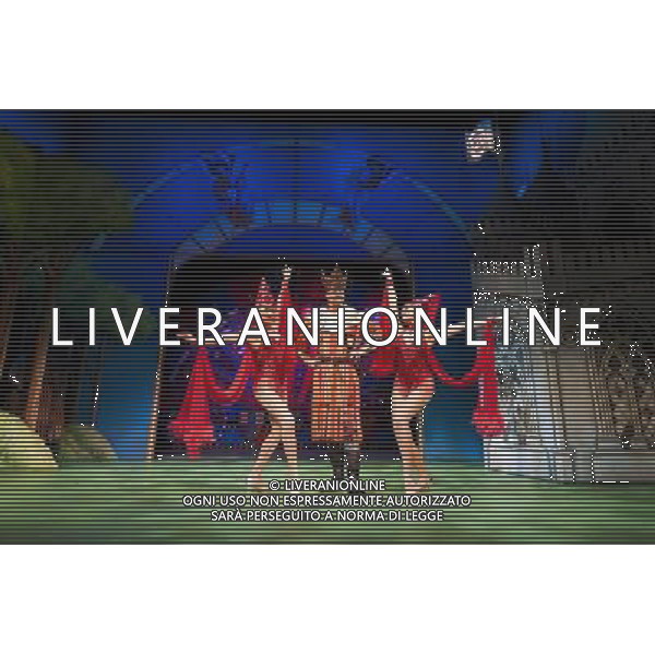 Cast members of Monty Python\'s \'Spamalot\' attend a press-preview at The Playhouse Theatre in London Stephen Tompkinson ©photoshot/Agenzia Aldo Liverani Sas - ITALY ONLY - EDITORIAL USE ONLY